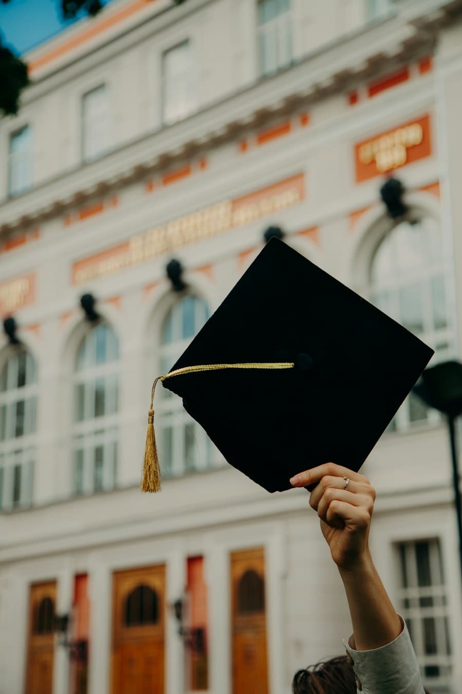 Universitet diplomu